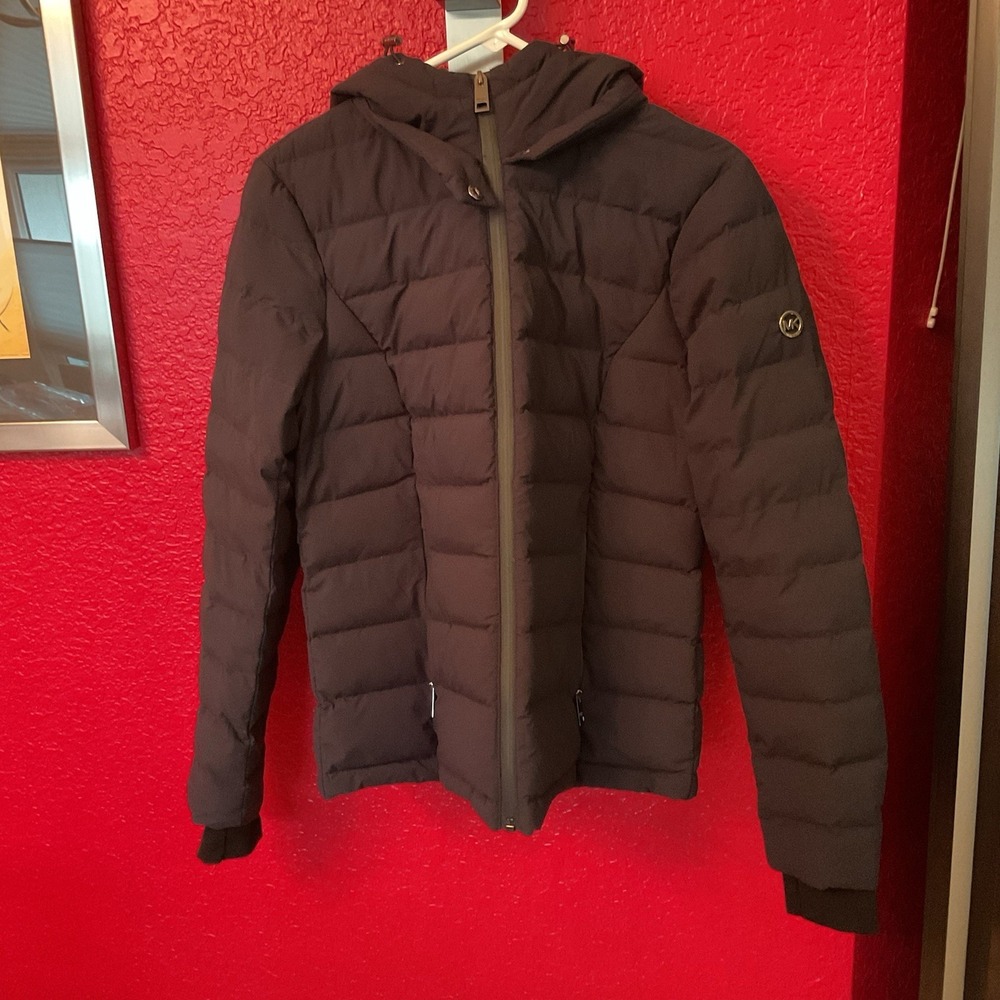Michael Kors Women's Hooded Puffer Jacket, Brown, Size M Gold-tone Hardware, EUC - Picture 4 of 8